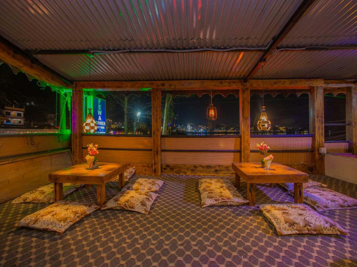 Hotel Fewa Corner & Restro Pokhara Eksteriør billede