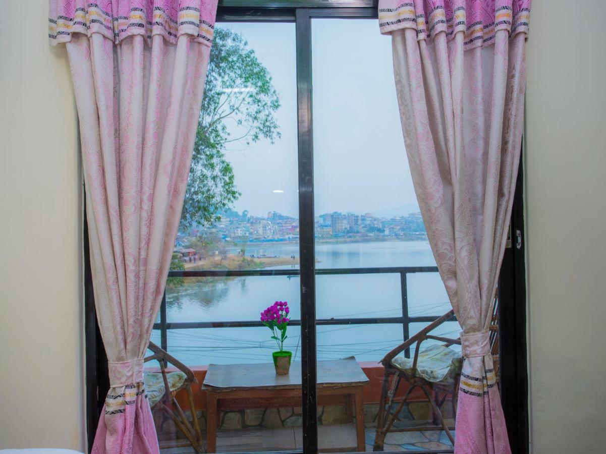 Hotel Fewa Corner & Restro Pokhara Eksteriør billede
