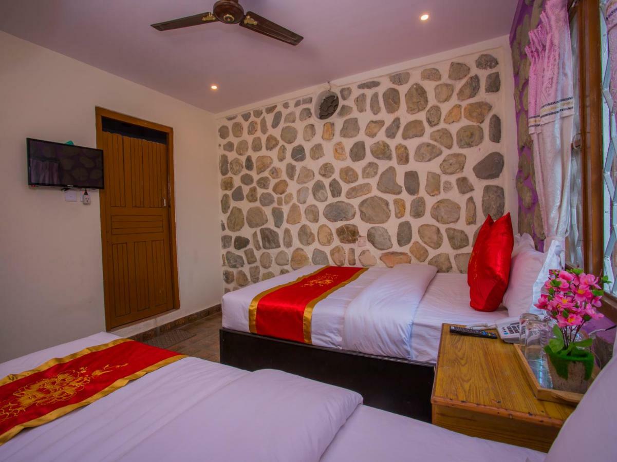 Hotel Fewa Corner & Restro Pokhara Eksteriør billede