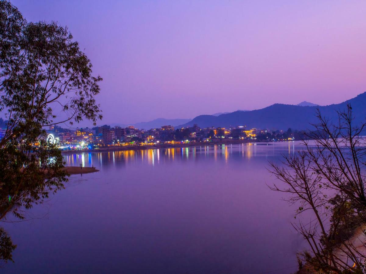 Hotel Fewa Corner & Restro Pokhara Eksteriør billede